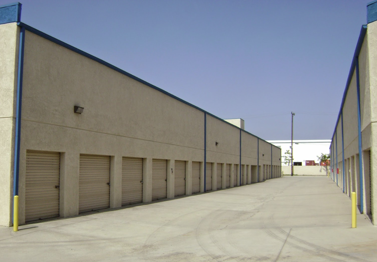 Torrance Western Self Storage - Drive-Up Access Units in Torrance, CA